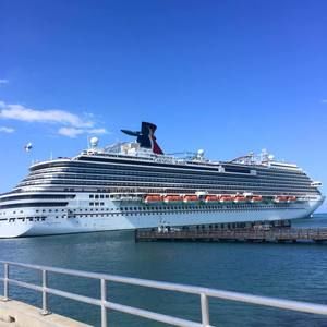 Meet your Posher, Mark